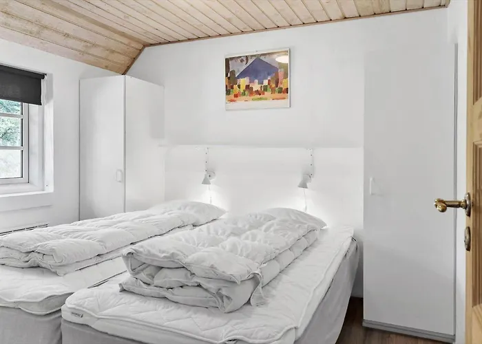 Дом отдыха 10852-ulfborg-kjaergaardvej-80 *